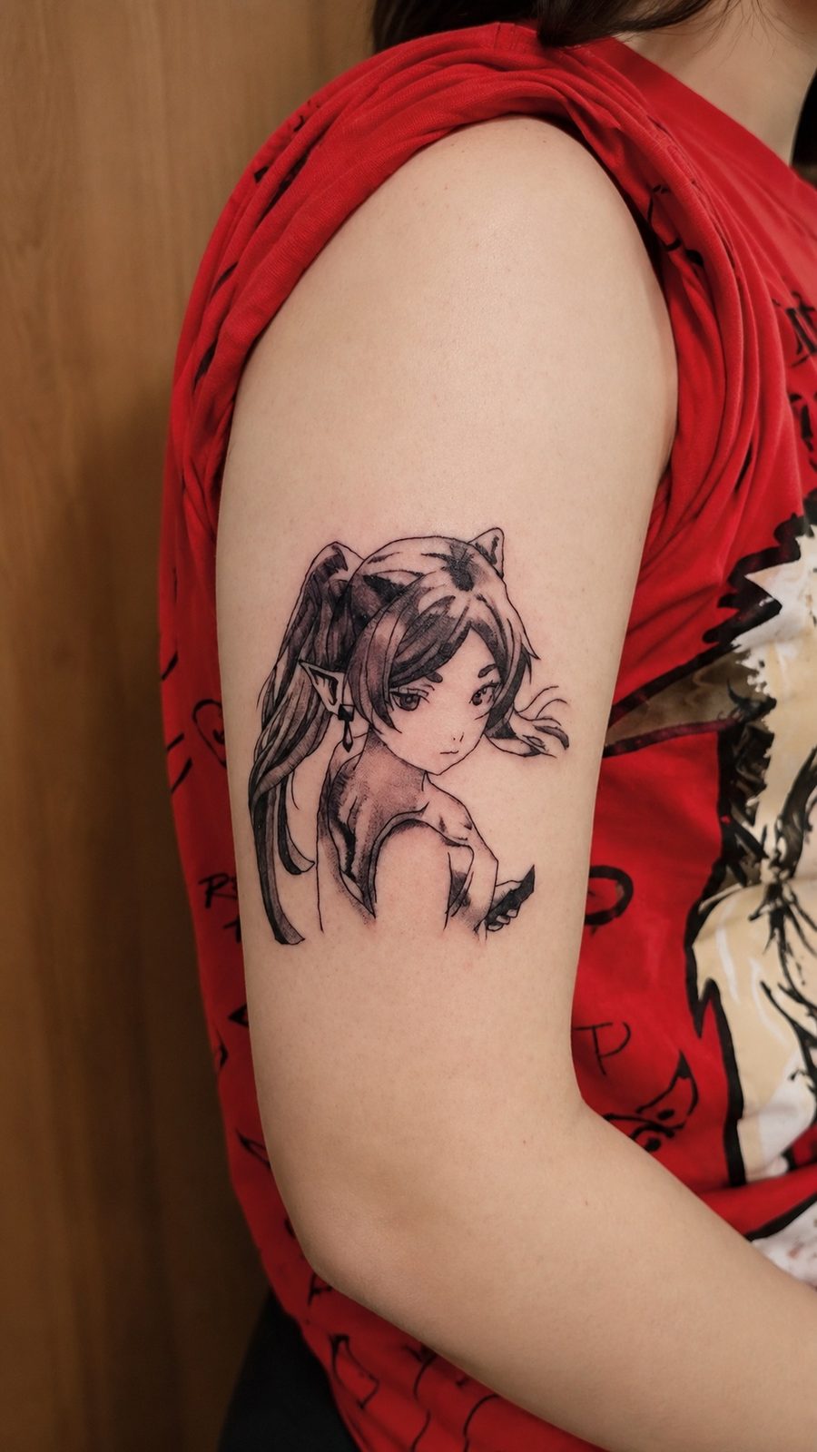 Tatuaje blackwork botánico — pieza 08
